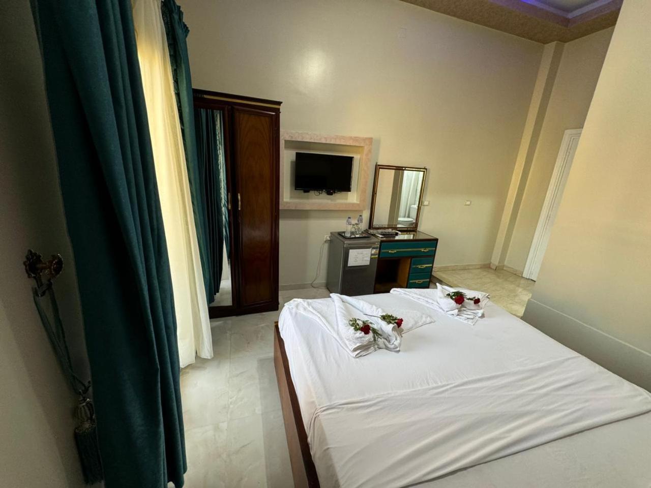 Golden Palace Hostel